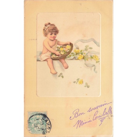n°29737 - Fantaisie - Fillette assise sur un mur et lançant des roses