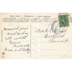 n°29830 - Carte Gaufrée - Nouvel An - A Happy New Year- Enfants sur des luges