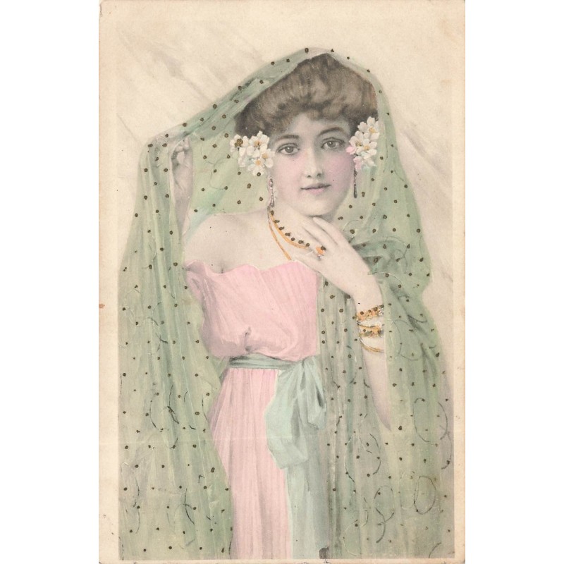 n°29960 - Fantaisie -Une jeune femme avec un voile léger sur les cheveux