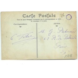 n°13748 - Jeune femme se préparant à aller dormir