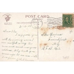 n°30135 - Carte Gaufrée - Clapsaddle - St Valentine's Greetings - Jeune couple assis sur un banc