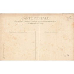 n°30194 - Ange - Bébé sommeille et de ses rideaux roses - Ange veillant un enfant dans son berceau