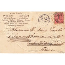 n°30242 - Carte Gaufrée - Fantaisie - Deux jeunes femmes dans un médaillon dansant