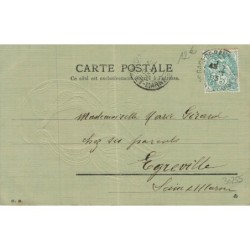 n°30255 - Carte Gaufrée - Fantaisie - Portrait d'une jeune femme au milieu d'une fleur en dentelle