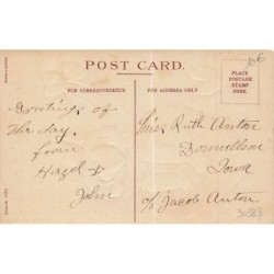 n°30383 - Carte Gaufrée - Clapsaddle - Sweet ... Valentine I Think of you - Fillette assise sur un coeur
