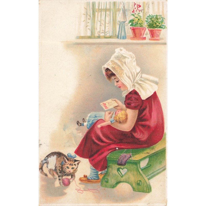 n°30399 - Chat avec une pelote de laine, près d'une fillette lisant pour sa poupée - Carte vendue en l'état