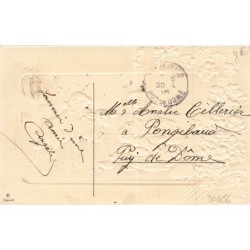 n°30456 - Carte Gaufrée - Heureuses Pâques - Fillette assise avec des oeufs près de moutons