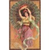 n°30511 - Fantaisie - Jeune femme gitane jouant du tambourin, devant des plumes de paon