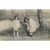 n°30550 - Jeux - Enfants faisant une partie de Croquet