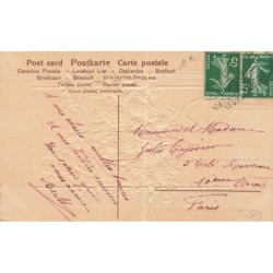 n°30569 - Carte Gaufrée - Fantaisie - Arbre humanisé jouant du pipeau pour deux anges dansant
