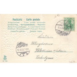 n°30634 - Carte Gaufrée - Fröhliche Ostern - Fillette portant un panier rempli d'oeufs près de lièvres