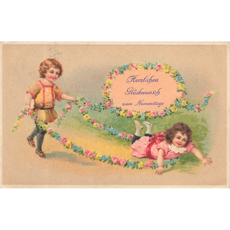 n°30641 - Carte Gaufrée - Anniversaire - Deux enfants jouant avec une guirlande de fleurs