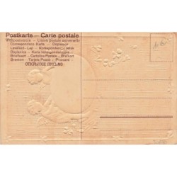 n°30680 - Carte gaufrée - Joyeuses Pâques - Anges, Chérubins et Grand Oeuf - (SER 329)