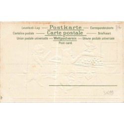n°30699 - Carte Gaufrée - Chats marchands de fruits sur charrette