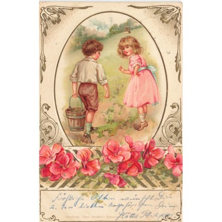 n°30768 - Carte Gaufrée - Stroefer's - Enfants, garçon au seau et fillette - Fleurs de géranium