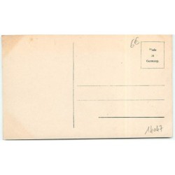 n°14047 - Fillette portant un chapeau vert