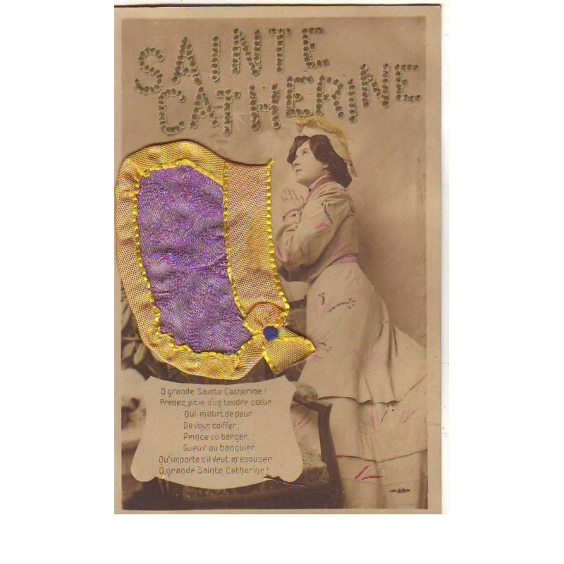 n°14508 - Sainte Catherine - Femme en photo, à côté d'un bonnet