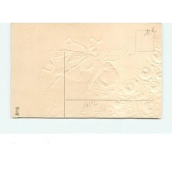 n°15152 - Carte Gaufrée - Ange coupant une rose