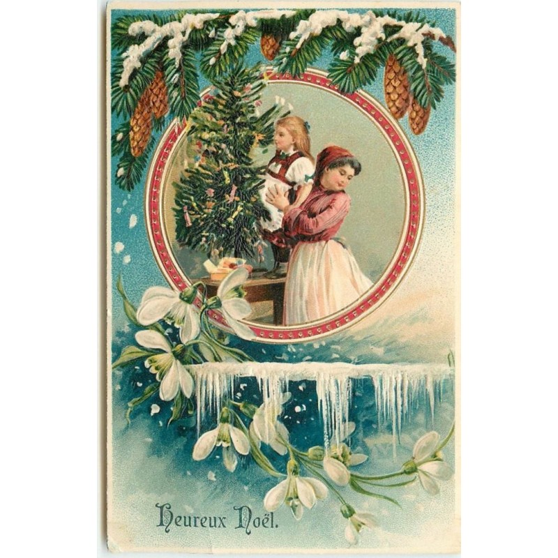 n°15490 - Carte Gaufrée - Heureux Noël - Jeune femme aidant une fillette à décorée un sapin