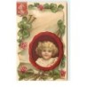 n°16149 - Carte Gaufrée - Clapsaddle - Portrait d'une enfant dans un médaillon avec autour des trèfles