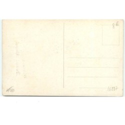 n°16227 - Bonne Année - Enfant apportant des cadeaux