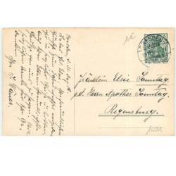 n°16231 - Fillette avec un chapeau champignon et  entourée de papillons