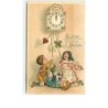 n°10579 - Carte Gaufrée - Bonne Année - Enfants jouant avec le balancier d'une pendule