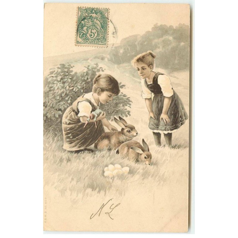 n°16375 - Fillettes caressant des lapins