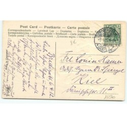 n°16540 - Carte Gaufrée - Fröhliche Ostern - Fillette tenant des poussins, poursuivie par une poule