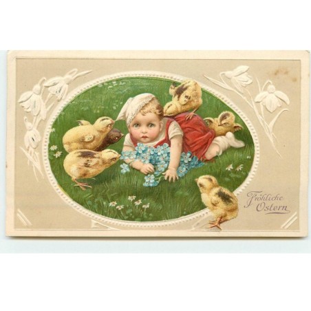 n°16590 - Carte Gaufrée - Fröhliche Ostern - Bébé couché dans l'herbe avec autour de lui des poussins