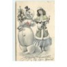 n°16980 - Fröhliche Weihnachten - Jeune femme marchant près d'un bonhomme de neige humanisé