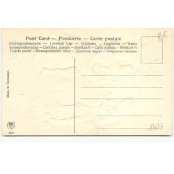 n°17077 - Carte Gaufrée - Joyeuses Pâques - Fillette offrant des oeufs à une jeune fille et un jeune homme