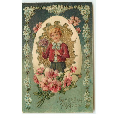 n°17078 - Carte Gaufrée - Joyeuses Pâques - Jeune Garçon avec des fleurs dans un oeuf