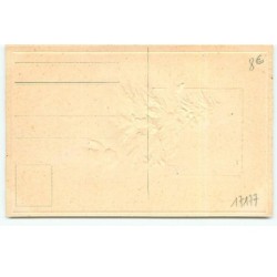n°17177 - Carte Gaufrée - Bonne année - Lutin coupant un sapin sous un clair de lune