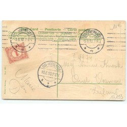 n°17193 - Carte Gaufrée - Mariée retenant son mari par le col