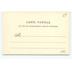 n°17419 - Fillette près d'une statue cassée
