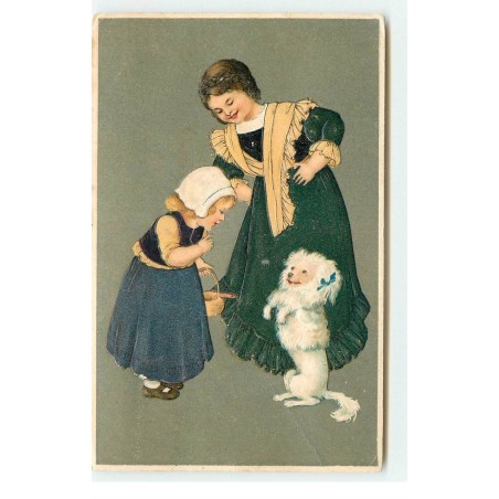 n°17497 - Carte Gaufrée - Flatscher - Jeune Fille, et fillette regardant un caniche faisant le beau