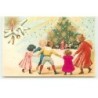 n°17616 - Carte Gaufrée - Enfants faisant une ronde autour d'un sapin (un vêtement tissu)