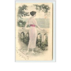n°1765 - Femme sur une...
