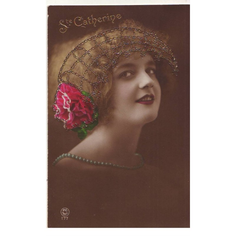 n°17706 - Vive Ste Catherine - Jeune femme avec un chapeau avec des paillettes