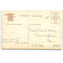n°17862 - Carte Gaufrée - A Merry Chistmas - Père Noël entrant par une fenêtre, sans réveiller une fillette