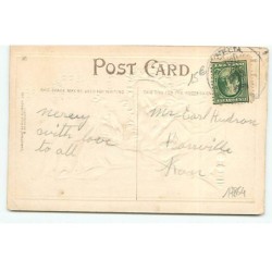 n°17864 - Carte Gaufrée - A Merry Chistmas - Père Noël veillant sur deux fillettes, l'une dormant l'autre priant