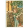 n°18538 - Carte Gaufrée - Fröhe Weihnachten - Ange apportant un sapin près d'une échelle