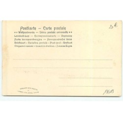n°18609 - Jeune femme légèrement vêtue entre deux hommes