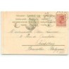 n°18645 - Carte Gaufrée - Jeune femme sentant des roses, dans un médaillon