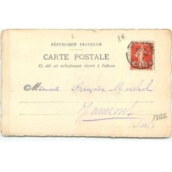 n°18666 - Reine - Fillette à une table jouant avec des cubes - Dessin