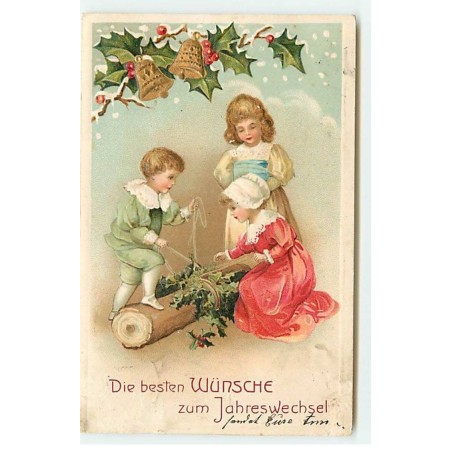 n°18832 - Carte Gaufrée - Clapsaddle - Enfants accrochant du houx sur un tronc