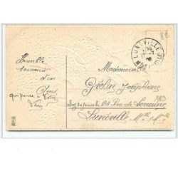 n°1889 - Carte Gaufrée - Les fleurs passent l'amitié reste - Enfants jouant avec des fleurs de myosotis