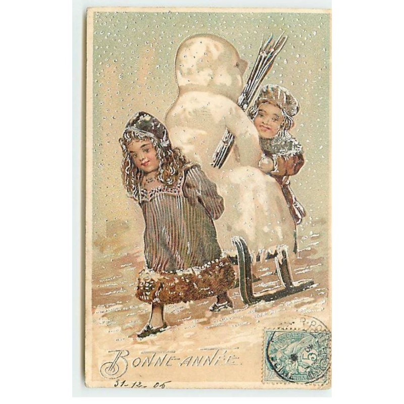 n°18963 - Carte Gaufrée - Bonne Année - Enfants emmenant un bonhomme de neige sur une luge