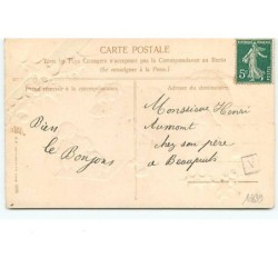 n°10839 - Carte Fantaisie Gaufrée - Souhaits de Fête - Chien et poupée japonaise